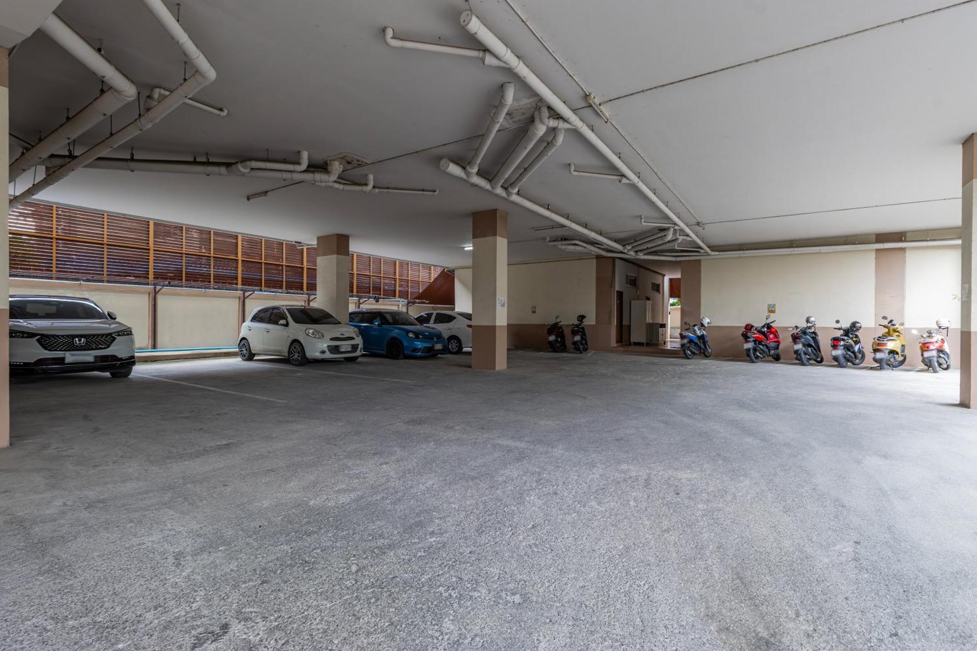 Budget Stars Hotel Chiang Mai Exterior foto