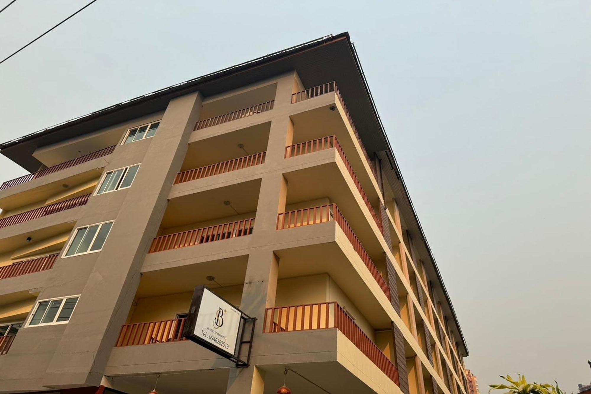 Budget Stars Hotel Chiang Mai Exterior foto